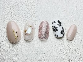 【初回オフ無料】フラワーネイル