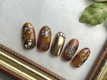 ユウコネイルズアンドエステティック ラ デェス(Yuko Nails & Esthetic La Deesse)/ダイヤモンド(定額制) ¥11000