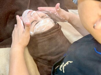 あすもあの写真/話題の“毛穴エクストラクション”導入サロン*気になる黒ずみ・つまりを改善し、すっぴん美肌へ導きます◎