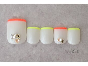 スリー 自由が丘(THREE)/ネオンフレンチ