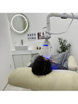 ホワイトニングショップ 奈良香芝店(Whitening shop)/ホワイトニング照射中は携帯OK