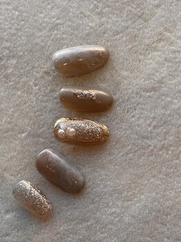 アレミティ(Aremiti)/2月マンスリー