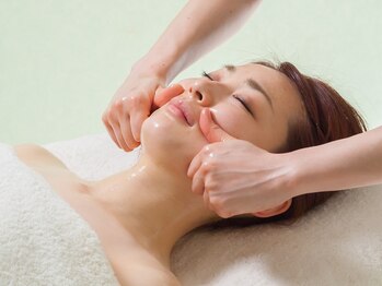 ビフォーサロン 名駅店(美4サロン)/ フェイシャル経絡マッサージ