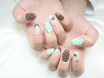 mint chocolate nail