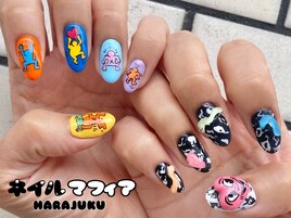 左右非対称盛りネイル