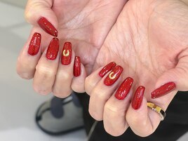 丙午 赤ラメ×馬蹄ネイル