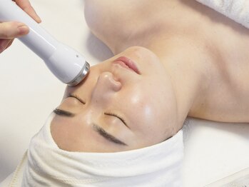 TEN Aesthetic【艶肌・肌質改善・五臓漢方よもぎ蒸し】【7/2　NEW　OPEN（予定）】/最新の【温冷クライオ導入】使用