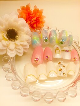 リュストゥール アンド フォンス(Lustr'e&fons)/爽やかネイル