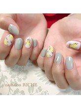 リッシュ(RICHE)/かわいい春ネイル！ミモザネイル