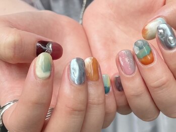 グラウネイル(glaw nail)/持ち込みデザイン