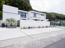 チル(Chill)/サロンの駐車場