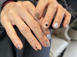 個性派ネイル　担当moe