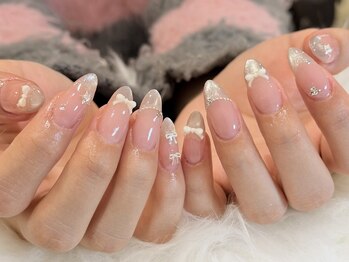 LUCI NAIL新大久保【ルシ ネイル】長さだし/持ち込み/ゴテゴテ/パラジェル/フィルイン/