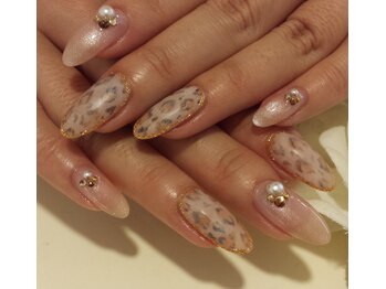 ネイルサロンシャネイル/ヒョウ柄ネイル