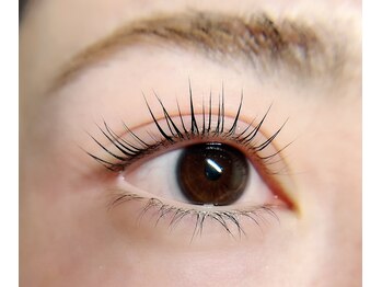 ネイルアンドアイラッシュ アリア(Alia)/パリジェンヌラッシュリフト