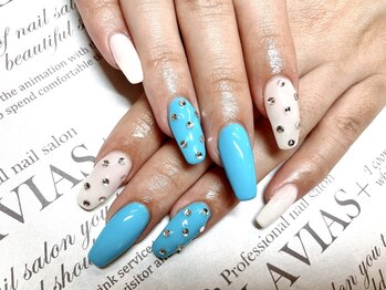 ラヴィアスプラス(LAVIAS+)/