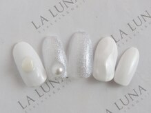 ラルナ ネイルアンドアイラッシュサロン(LA LUNA nail & eyelash salon)/～ホワイトネイル～