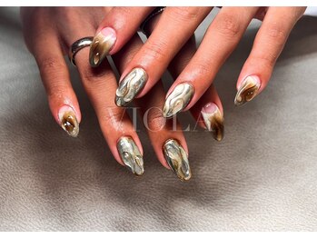 ヴィオラ(VIOLA)/ミラーネイル/海外風