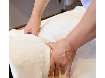 なみつき鍼灸整骨院/肩こり、腰痛