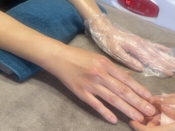 マノ 徳島(mano)の写真/「驚くほどしっとり!」と喜ばれる、乾燥肌・冷え性のハンドケアが得意!手の冷えやカサつきご相談ください◎