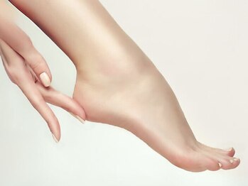 プピル(PUPIL)の写真/夏に向けて☆サンダルをより楽しめる足へ！