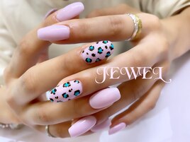 ヒョウ柄ネイル