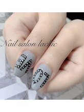 ラシック(lachic)/