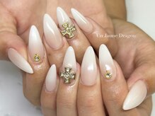 アン ジョーヌドラゴ/【ロングネイル】ホワイトネイル