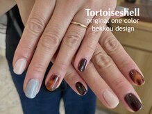 フルジェンテ(fulgente)/べっ甲柄ネイル