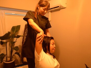 ルアナ(Luana)/深部温活×ロミロミ×CBD精油