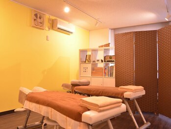 ツルミ(Tsurumi)/施術スペース