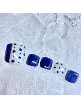 イーエムエー(e.m.a)/ブルー×ドット