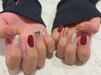 ネイルアバンス 大阪梅田店(Nail AVANCE.)の写真/【ネイルが初めての方も大歓迎◎】大人上品なデザインを豊富にご用意◆丁寧なケアと癒しの空間をご提供♪