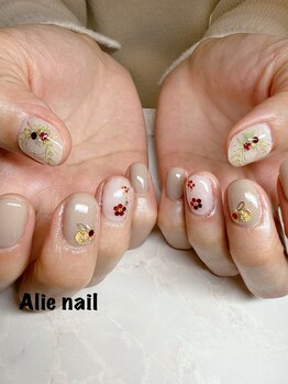 アリーネイル(Alie nail)/