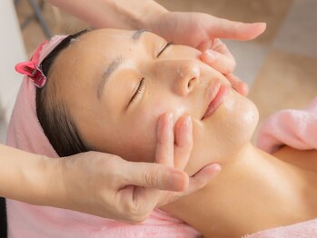 トマト(TOMATO)/フェイスマッサージ