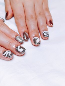 サロン ヴィーヴ(salon Vive)/#巳年ネイル