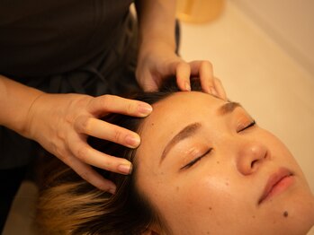 イルカの羽/脳まで届く脳眠ドライヘッドスパ