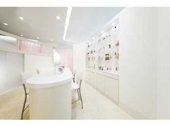 インフェイシャス 岡山高島屋店(INFACIOUS)