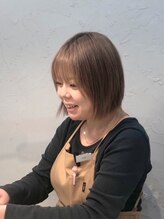 アミュゼ 本八幡店 小出 千帆