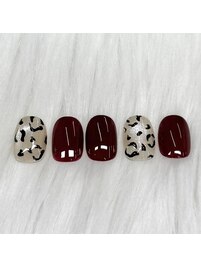 シンプルオフィスデザイン