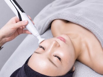 美人の写真/【シミケアで隠す必要のない素肌へ】お肌を細胞レベルで活性化!くすみ/シミが気になる方へ♪
