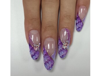 ネイルサロンシャネイル/ピーコックネイル