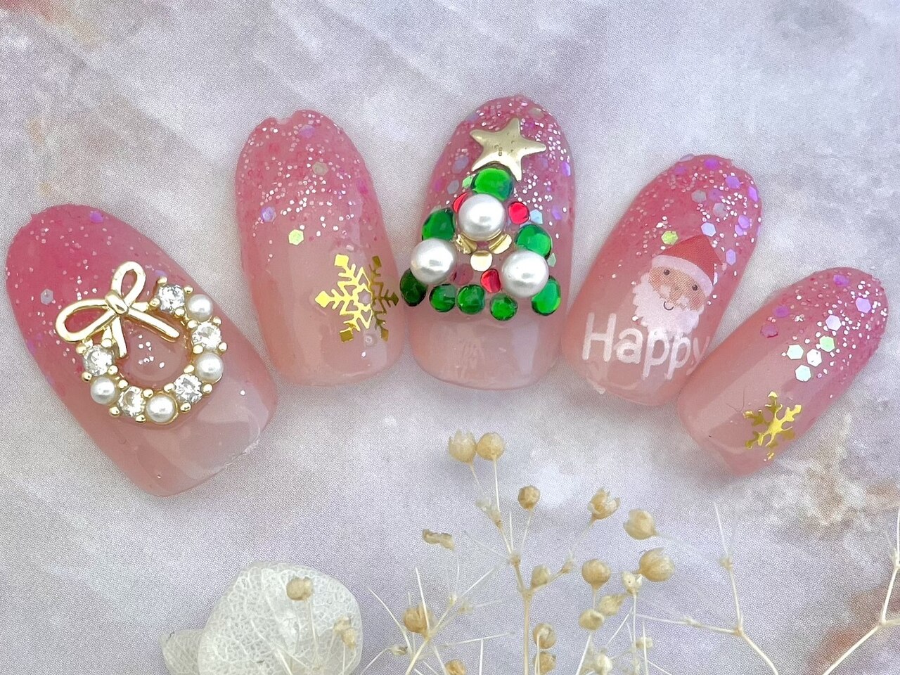 2025年秋トレンド】サンタのネイルデザイン集｜人気順｜7ページ目｜
