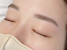 ナラ(nala.)/眉毛スタイリング