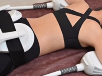 ベリッセ(Belisse)の写真/【次世代型の痩身機！】BodySculptNeo導入☆平日午前中限定で通常¥11,000→¥2,200お洋服を着たまま施術可♪