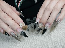ネイルズバー 新宿店(Nails Bar)/ブラック＆ゴールドキティネイル