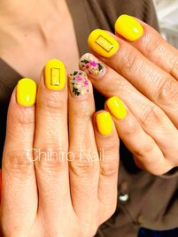 押し花埋め込みネイル