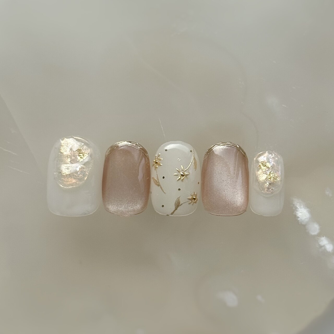 2025年-2026年冬トレンド】オーダーチップのネイルデザイン集｜人気順