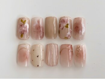 ヨロ(YOLO)の写真/2種類の定額コースをご用意！シンプル派にも、しっかり派にも◎上品なニュアンスが人気♪パラジェル変更◎