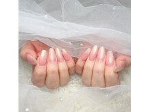 Nail salon R 【大人ネイル/よもぎ蒸し】の雰囲気（上品な艶とさりげないラメがの、シンプルなのに目を惹くデザイン）